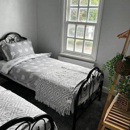 Quay Cottage Parkgate  Екстериор снимка